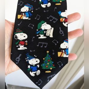 Peanuts Snoopy Silk Charlie Brown "I Love Christmas" Collectible Neck Tie